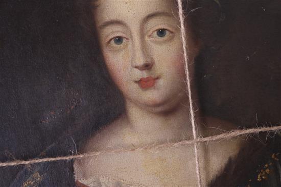 English School (18th Century), oil on canvas, Portrait of Queen Anne, oval, in carved giltwood frame, 38 x 31cm